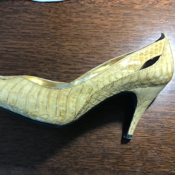 3" Beige  Snake heels - Picture 5 of 5